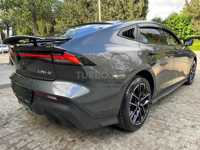 Changan Uni-V iDD-8