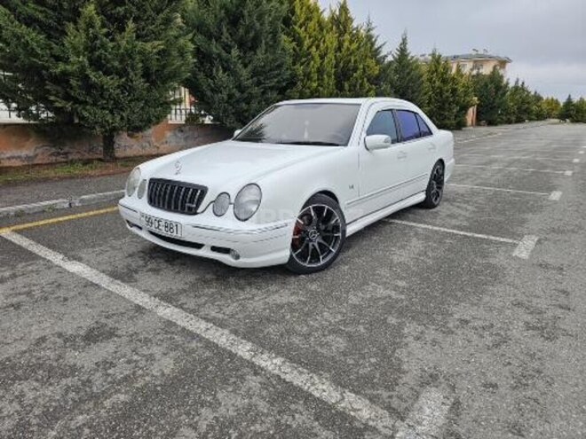 Mercedes E 240-6