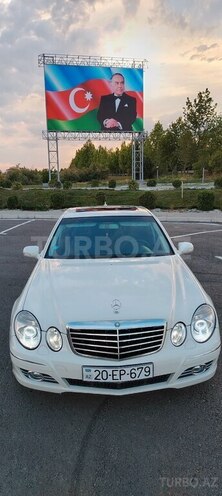Mercedes E 350-1