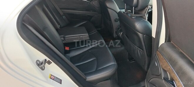 Mercedes E 350-12