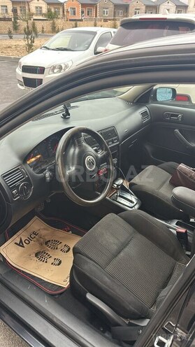 Volkswagen Golf-3
