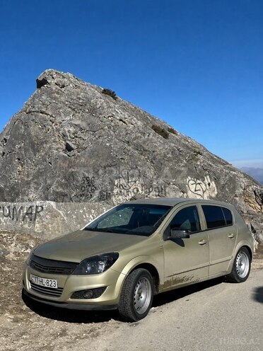 Opel Astra-2