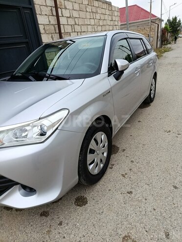 Toyota Corolla Fielder-4