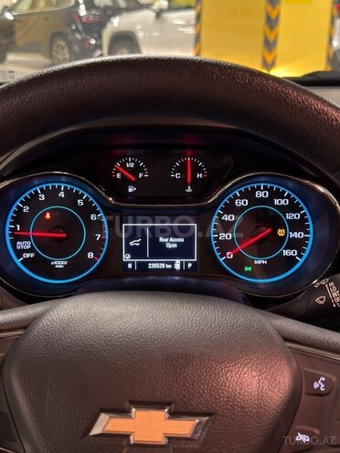 Chevrolet Cruze-9