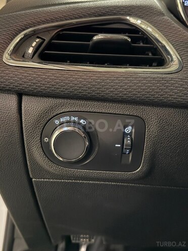 Chevrolet Cruze-8