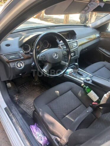 Mercedes E 220-4
