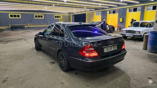 Mercedes E 220-5