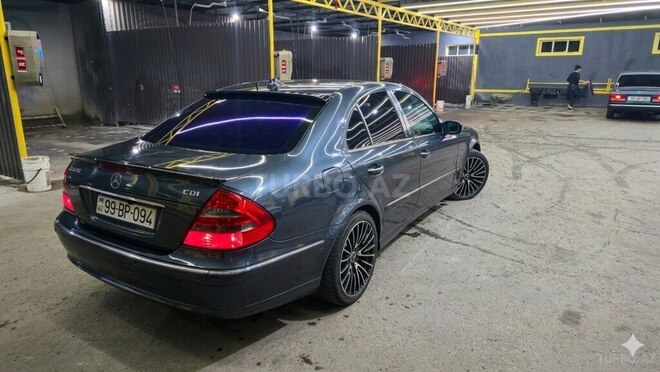 Mercedes E 220-6