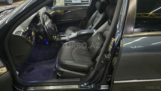 Mercedes E 220-8