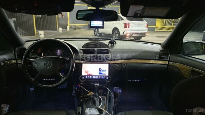 Mercedes E 220-9