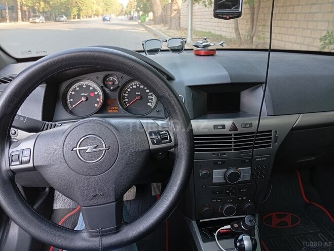 Opel Astra-11