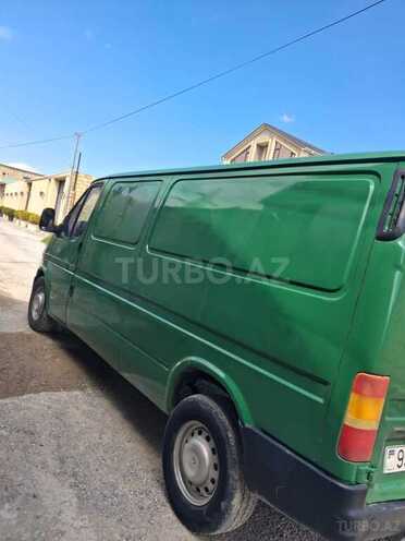Ford Transit-3