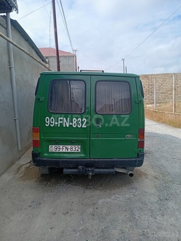 Ford Transit-2