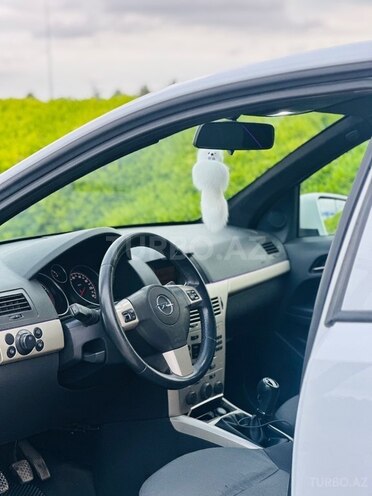 Opel Astra-10