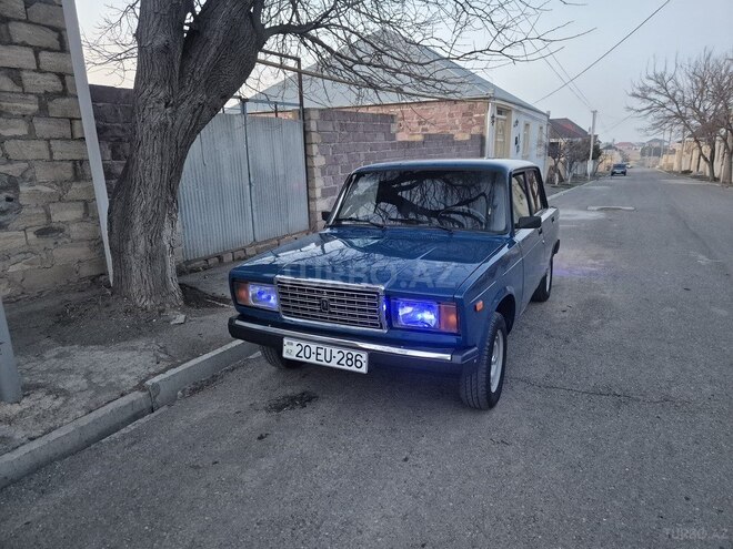 LADA (VAZ) 2107-2