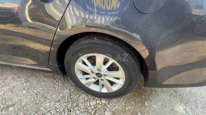 Kia K5-6
