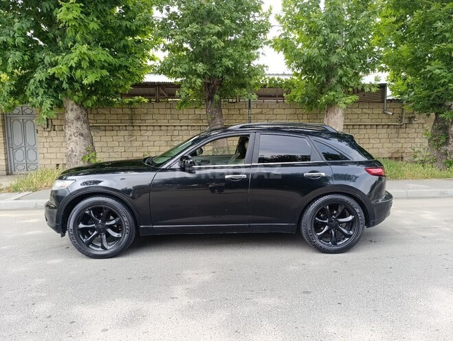 Infiniti FX35-7