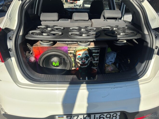 Kia Rio-7