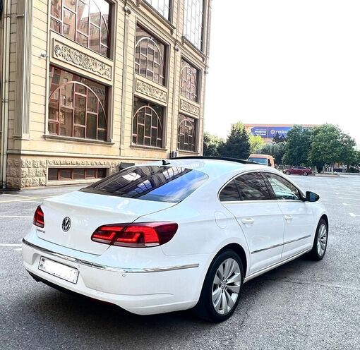 Volkswagen Passat CC-6
