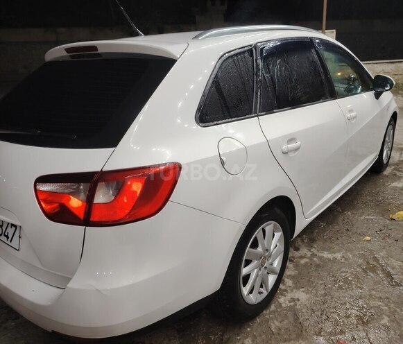 SEAT Ibiza-9