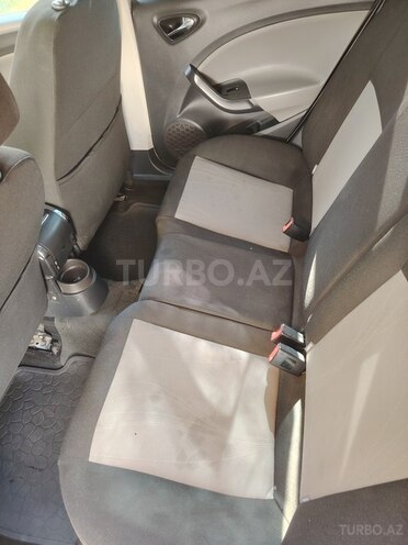 SEAT Ibiza-8