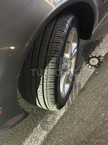 Mercedes E 350 4MATIC-7
