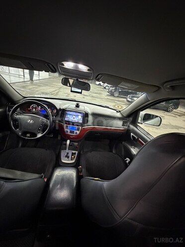 Hyundai Santa Fe-9