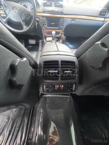 Mercedes E 240-17