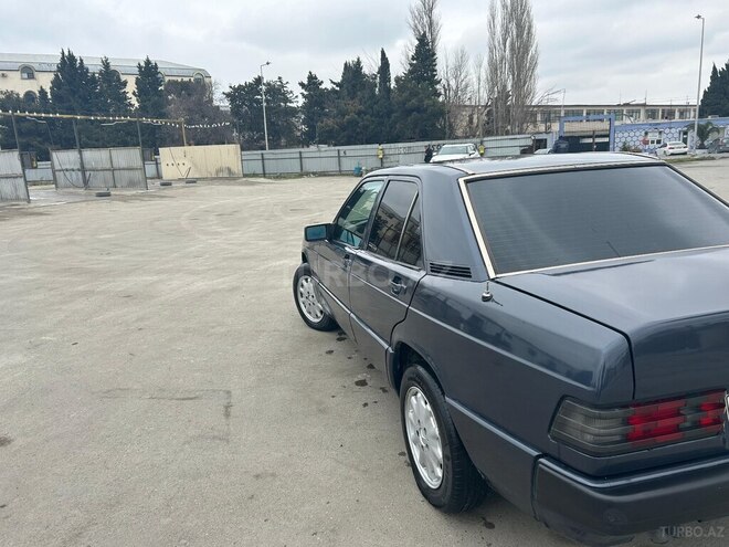 Mercedes 190-3