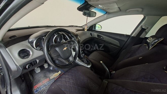 Chevrolet Cruze-7