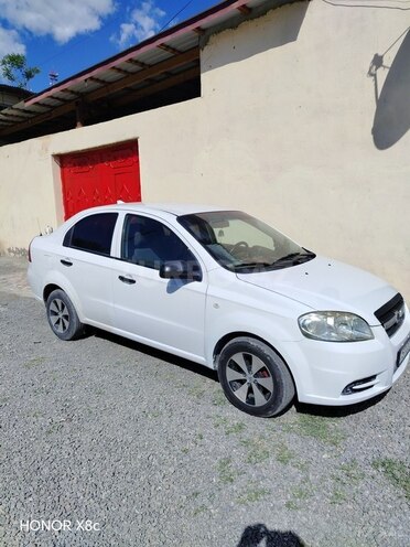 Chevrolet Aveo-2