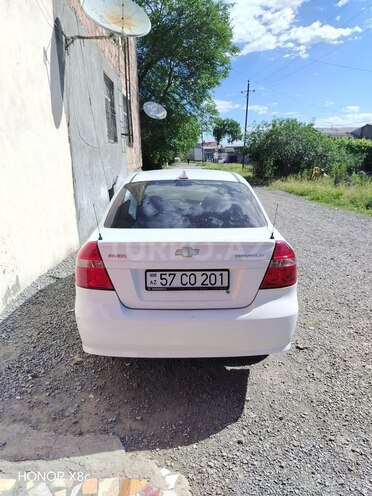 Chevrolet Aveo-3