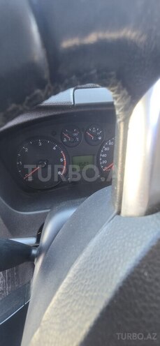Ford Transit-6