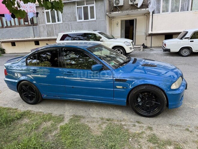 BMW 318-2