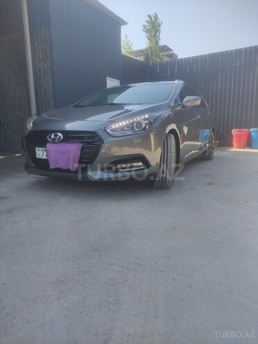 Hyundai i40-1