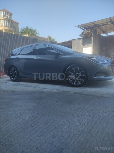 Hyundai i40-6