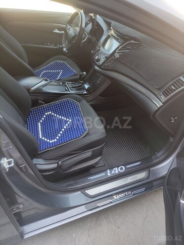 Hyundai i40-15