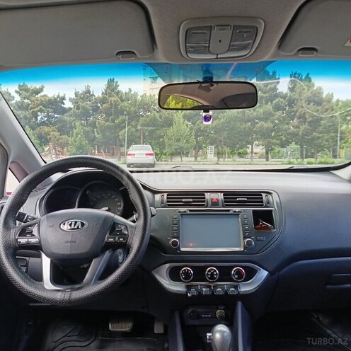 Kia Rio-3