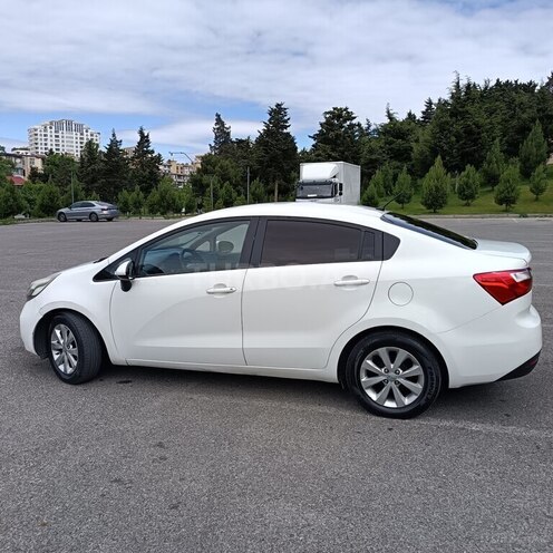 Kia Rio-8