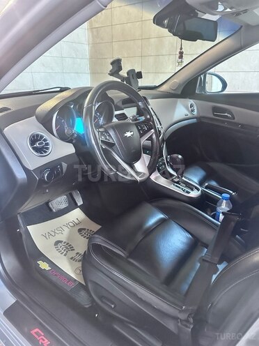 Chevrolet Cruze-6