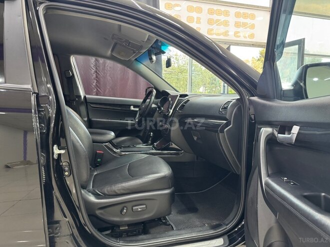 Kia Sorento-4