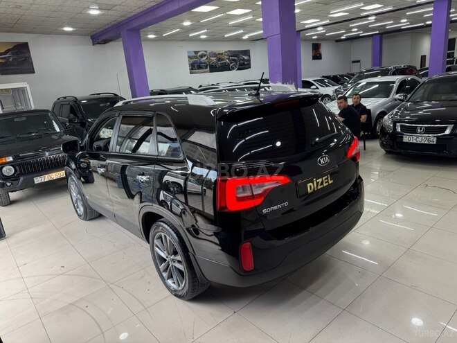 Kia Sorento-14