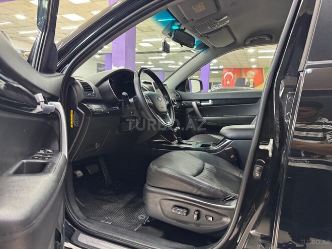 Kia Sorento-9