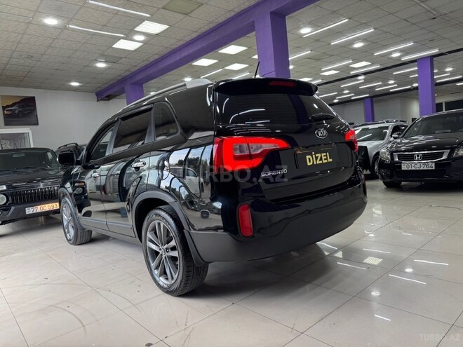 Kia Sorento-13
