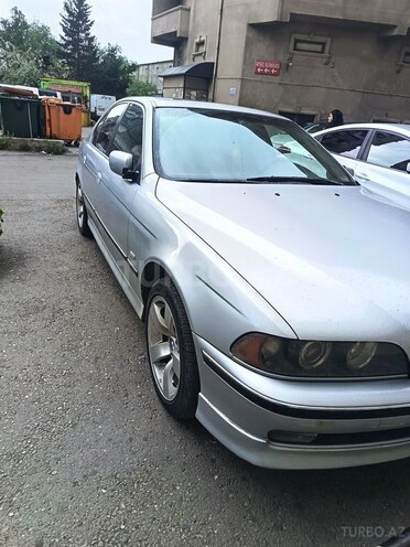 BMW 523-17
