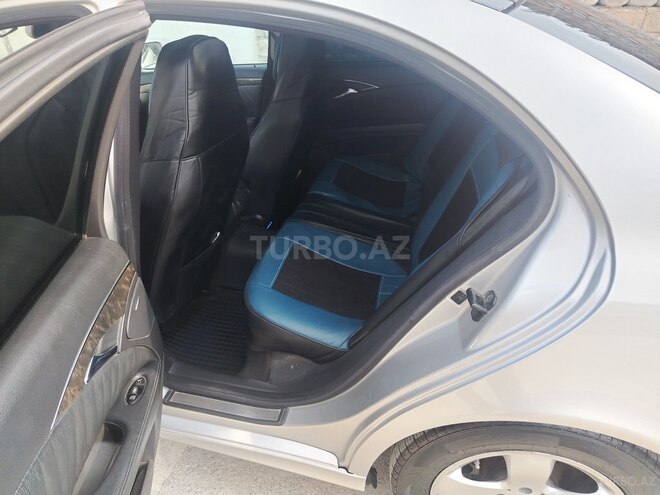 Mercedes E 220-6