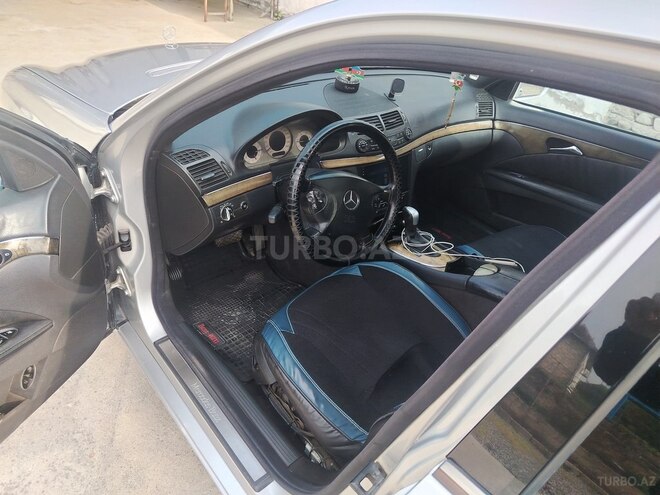 Mercedes E 220-5