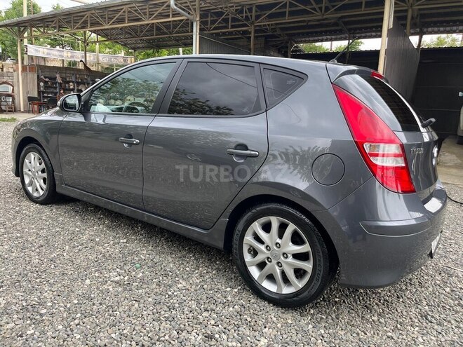 Hyundai i30-6