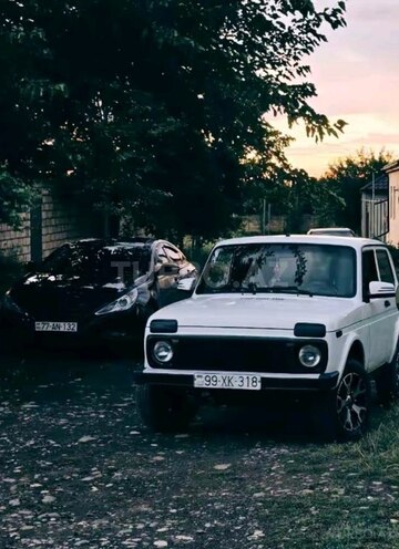 LADA (VAZ) Niva-4