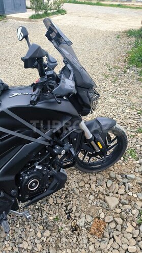 Bajaj Dominar 400-7